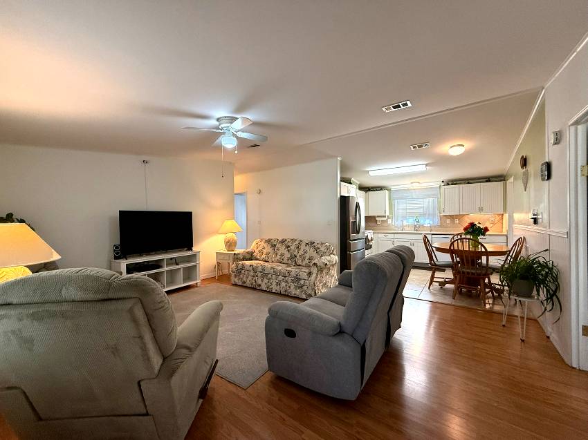 103 Juniper Trace a Parrish, FL Mobile or Manufactured Home for Sale